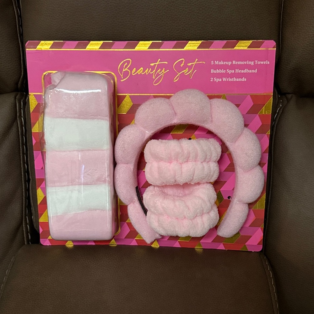 Pink Spa Beauty Set - Makeup Remover Towels & Headband